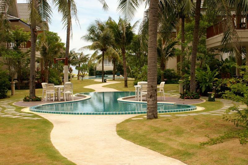 Baan Talay Samran 4 Bedrooms Villa With Beach And 3 Pools Cha-Am Exteriör bild
