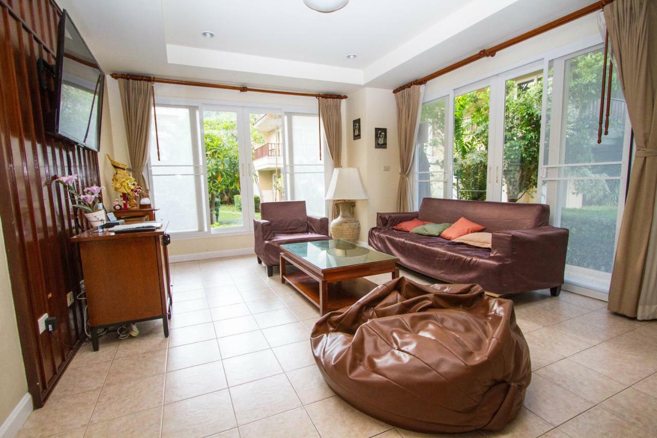 Baan Talay Samran 4 Bedrooms Villa With Beach And 3 Pools Cha-Am Exteriör bild